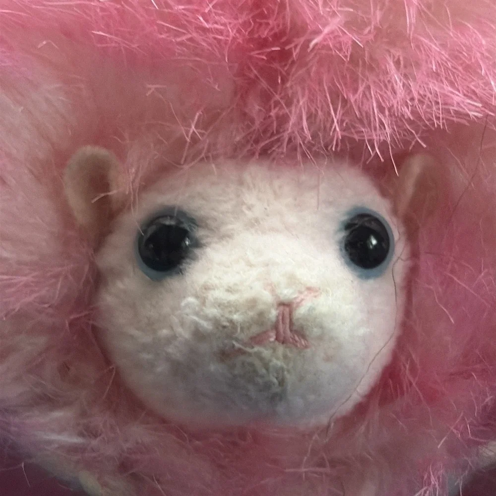 Universal Studios Harry Potter Pink Pygmy Puff Plush Fluffy Wizarding World Hog